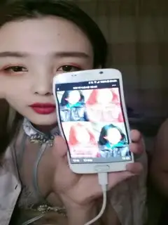 大奶少妇❤️：我必须能晃，给你们表演一个哈哈哈给你幌迷糊她，来大姨妈啦，一老一少，极品晃奶子！第01集