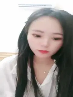 高冷长发妹子露脸道具自慰掰穴双手搓奶骚的很第04集