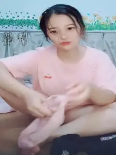 大乳晕爆奶少妇露脸直播大秀，哺乳期的奶子就是性感，黑丝高跟淫声荡语，道具自慰骚穴挤奶水给狼友精彩刺激第04集