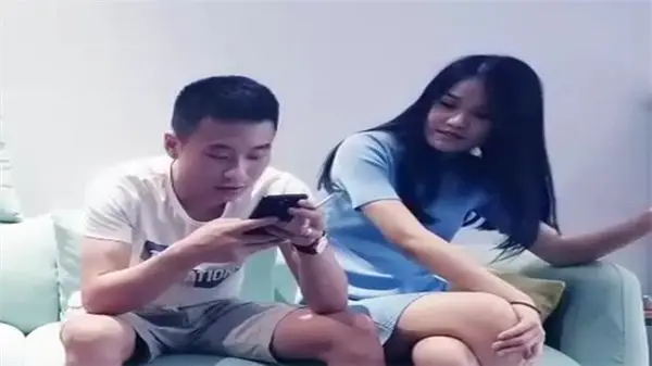 蓝衣长发女神约炮TP激情互啪，湿身诱惑高潮迭起！