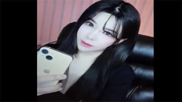 朝鲜学生妹专属定制第12弹：清纯校服下的淫乱秘密