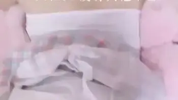 91女神不见星空视频福利，可爱瑜伽女友的蜜桃臀