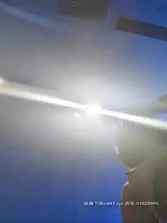 高端会所里的大姐姐沙发上的激情,全程露脸脱光道具自慰,跟大哥啪啪第01集