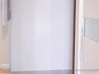 loliiiiipop99(下面有跟棒棒糖)onlyfans剧情福利,酒店里的短暂情人