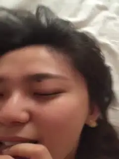 表面高冷的女同事，原来这么淫荡！
