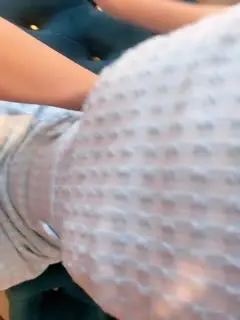 顶级蜂腰翘臀，极品身材2️⃣的。！