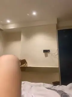 2#带着情趣手铐操逼，骑乘位深插骚穴，张开双腿一顿输出