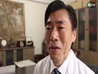 果派-紧身裙痴女医生淫荡的诱惑