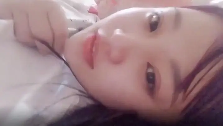 度云泄密二次元巨乳小萌妹胸部很大洗完澡拿着奶子吃肉棒插骚穴白浆流了流
