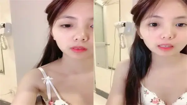 纯欲小美女与男友自拍无套啪啪 素人情侣多角度无修正激烈性爱
