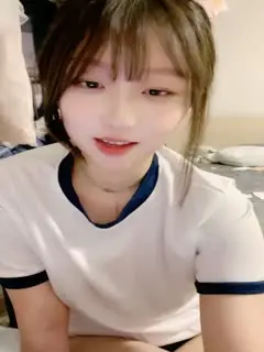 你的童颜巨乳猫系女友！脸逼同框~我要射啦 0