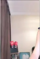 高颜值妹子扭动娇躯慢脱衣 椅子上自摸双乳极致诱惑