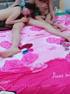 小可爱平台(原卡哇伊)梅子1112一王二后激情啪啪大秀 口交啪啪自慰 十分淫荡