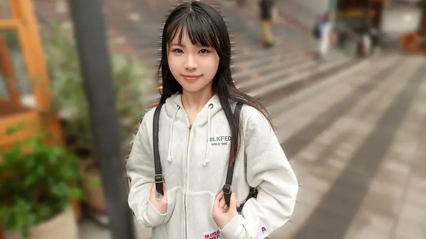 SIRO-5650 见识一下令和时代的性感！一位在知名主题公园工作的19岁女孩应聘！莫莫娜