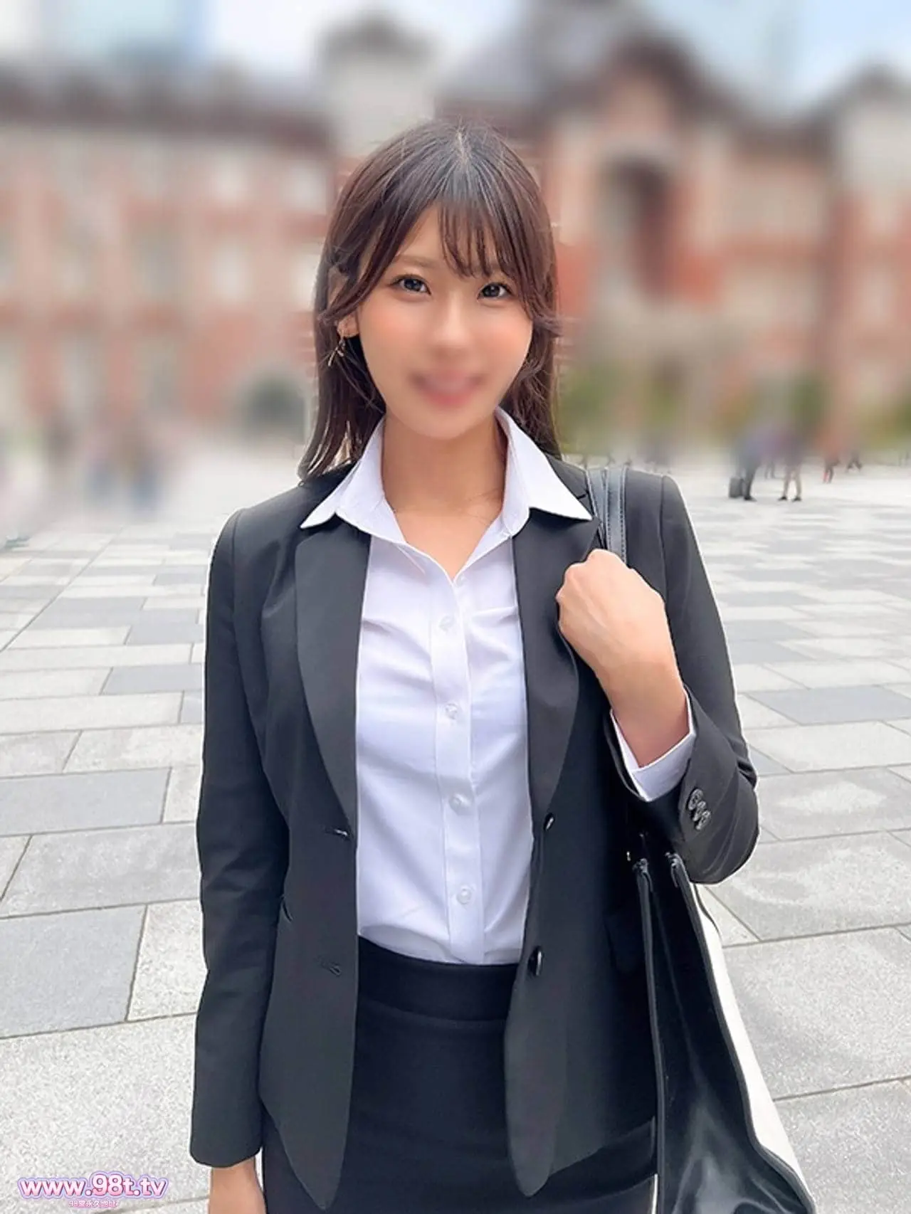 FC2PPV-4862899-※初回のみ※外資系IT企業勤務のアラサー美女（２８）しごおわSEXでまん汁が止まらないス
