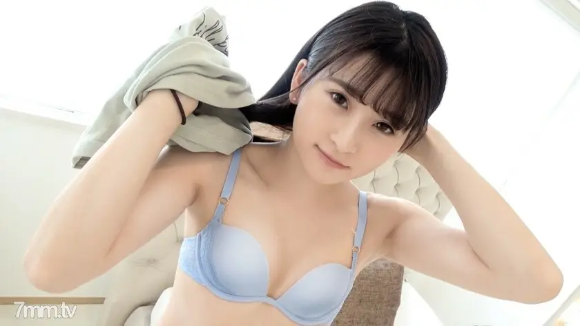 SIRO-4358第一枪女演员的蛋蛋满满的透明缓缓漏出诚实的声音干净利落的少女透明感出众她正在学习成为一名女演员但严重的裤子不是演戏..网络上的AV应用AV体验拍摄1431