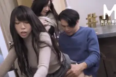 【国产】姐姐妹妹齐上阵免费观看