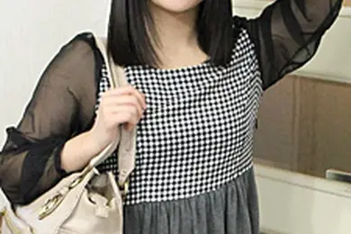 素人AV采访～喜欢情色小说的素人戴眼镜少女～安浩二