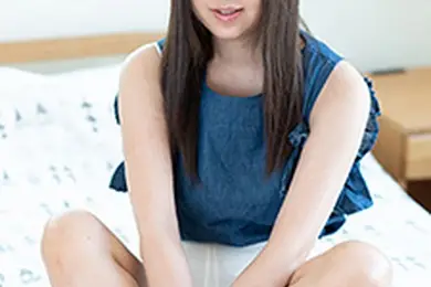 我用我的大鸡巴撞了一个素人女孩，她哀叹找不到男朋友。夏野亚希