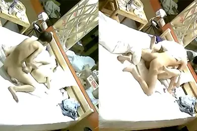 酒店的摄像头偷拍白床网状主题贴心眼镜哥一夜两次让金发女友特别爽
