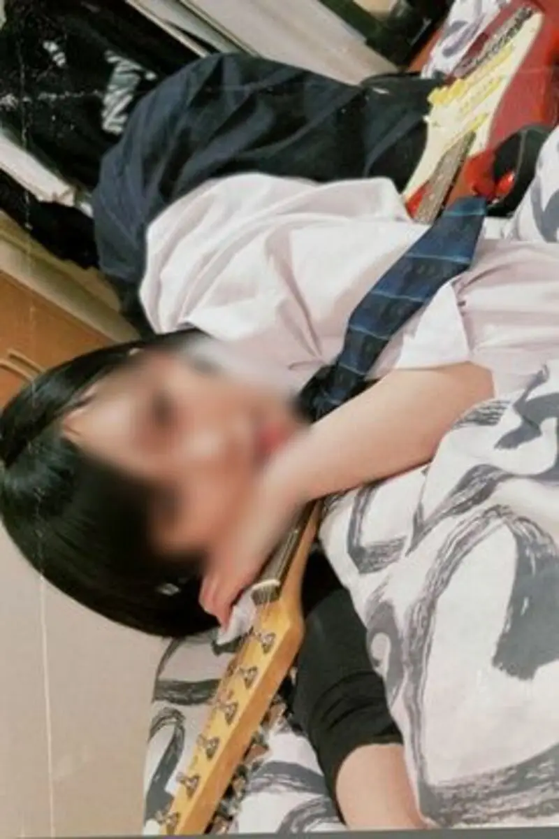 FC精品无码PPV_顔出し美脚のバンド女子th卒業