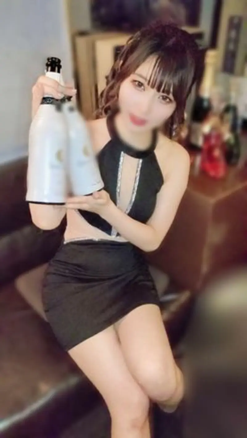 FC精品无码PPV_キャバ嬢枕で中出し趣味ハメ撮りを内緒で公開奨学金返済のため真面目