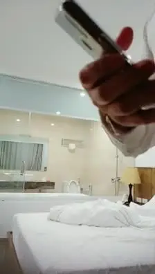【約妹子上門】大叔酒店空虛寂寞，叫個少婦上門啪啪，服務好叫聲浪釋放一下欲望真開心