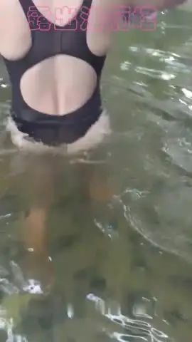 洛丽塔人前露出系列第十部温泉度假村随心所欲各种大胆露出