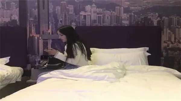 步宾探花看图说话颜值绝对很高超棒身材大奶肥臀
