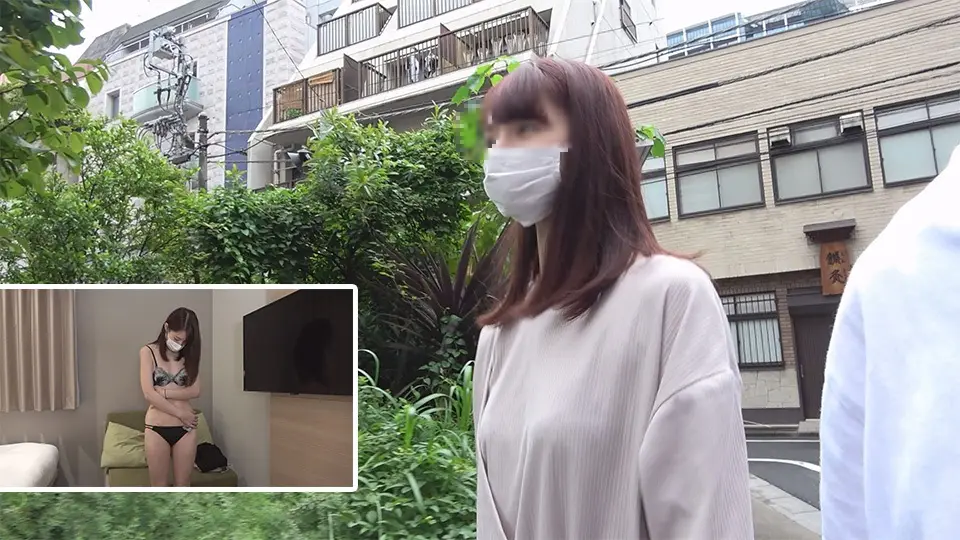 押しに弱いふわふわ小動物系美少女りなちゃん初撮り!ピル飲んでないのにエッチ中にお願いされたら生ハメも中出しもOKして何度もイっちゃう。