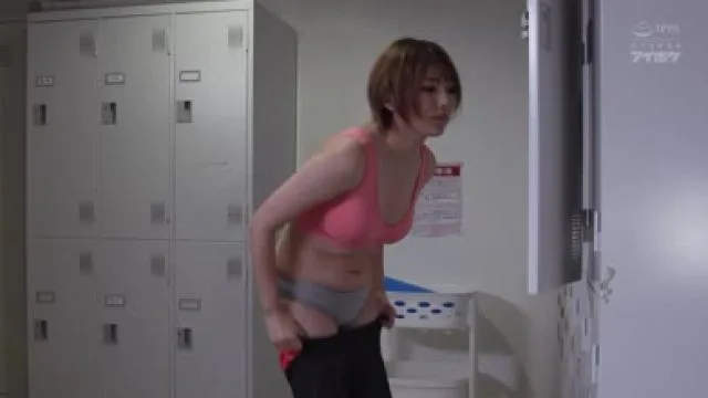 ipx-661被合作人NTR的巨乳妻-天海翼