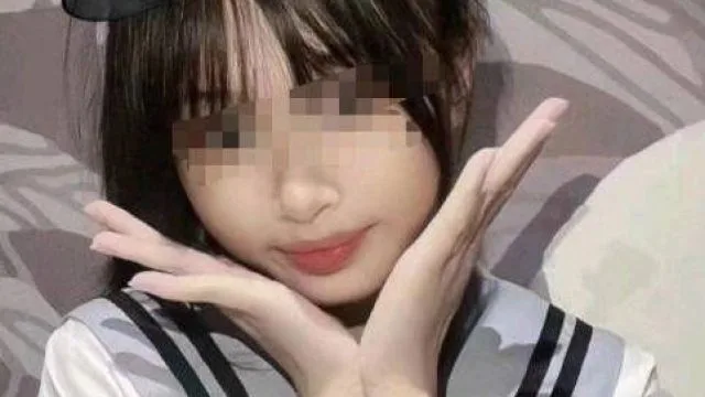 国庆无套约操的高中小妹妹已成年