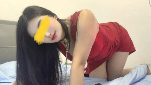 SM暴虐高颜值骚母狗滴蜡肛交毒龙妹子好可怜深喉到吐