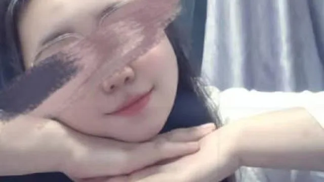 危险期无套射在保守小姐姐的花心