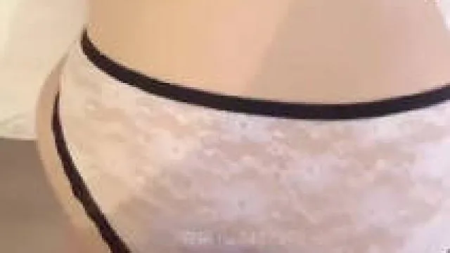七夕情人节操了兄弟的老婆吃了我的还想走？