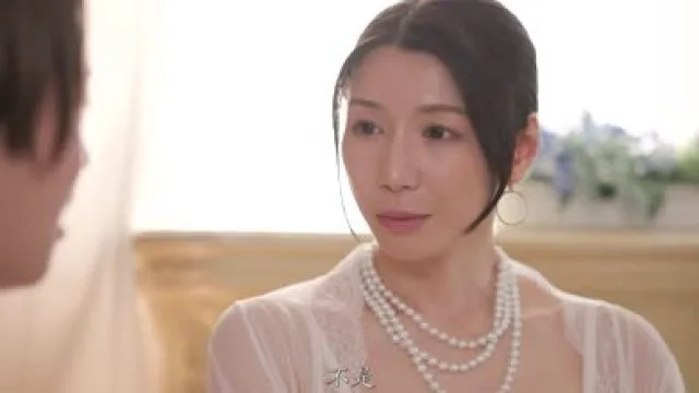JUR-526 两人身心完美契合，感情与嘴唇交融的激情接吻泡泡浴 - 加藤彩乃