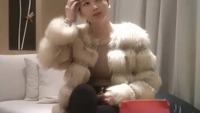 雀儿满天飞之气质少妇美甲店老板娘极品尤物蜂腰翘臀
