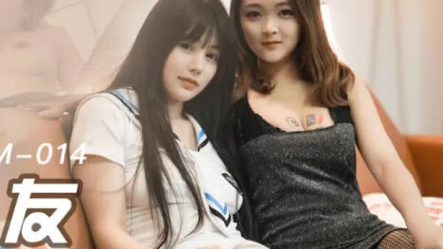 果冻传媒91KCM-014爆操女友和她的拜金妈妈