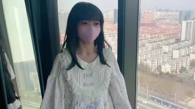 洛丽塔妹妹的丝足服务-元气兔