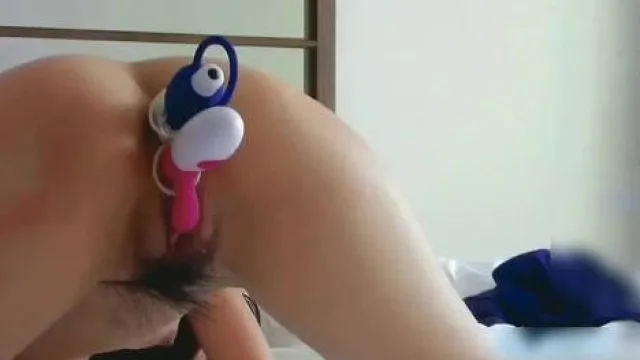 马尾泳衣的18岁大一小嫩妹双插调教-91罗伊