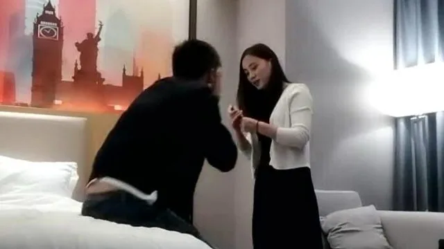 屌哥寻花之黑长裙小姐姐