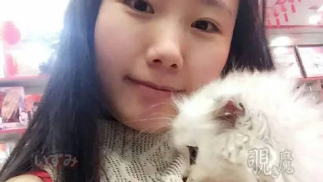 约了好久才约出来的美乳小月迷晕后被轮奸