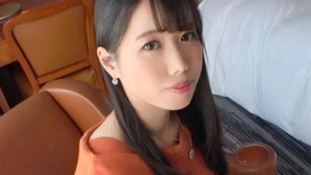 骑兵破解SIRO-4113 【初撮り】【F乳を持つ卑猥な肉体】【早漏すぎる敏感な身体】2年間エッチしてないエロ漫画好きの欲求不満女子。ベッドの上で可愛い声を