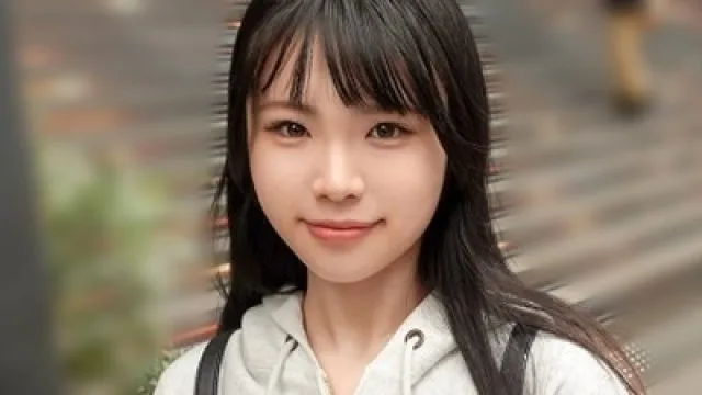 骑兵破解SIRO-5650 令和世代のセックスを見ろ！某有名テーマパークで働く19歳が応募してきた！セックスに興味津々で愛嬌抜群！ハニカム顔も可愛い！敏感過