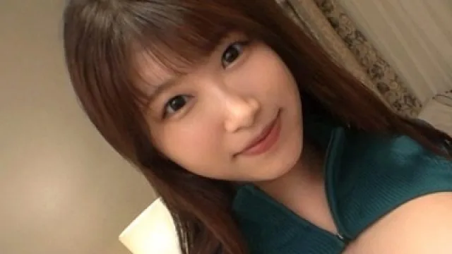 骑兵破解GANA-2844 マジ軟派、初撮。 1909 胸元ばっくり！おっぱいに自信あるのがまるわかりな爆乳お姉さんをナンパ！恥ずかしがってたのは最初だけ！隠しき