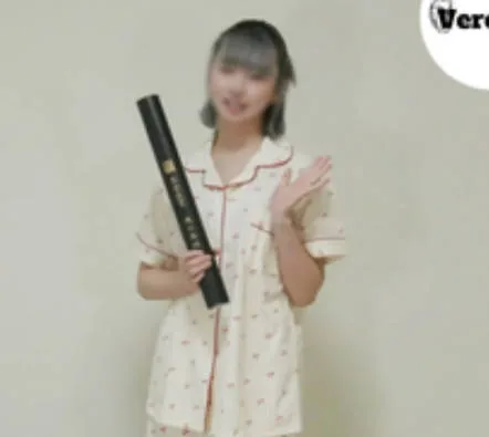 FC2PPV-4647258 我给一个刚毕业的小妞做了内射