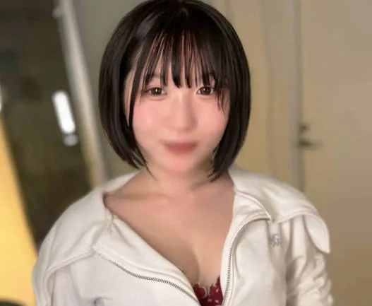 FC2PPV-4669608 21岁白皙肌肤F杯JD