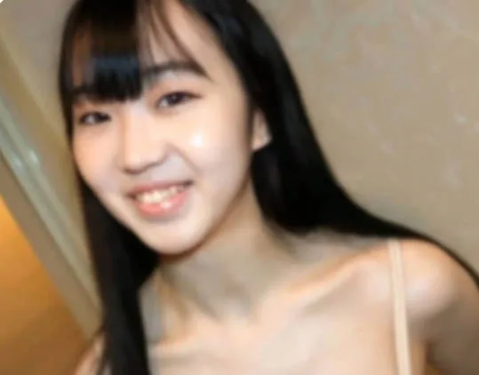 FC2PPV-4676231 一个非常无辜的女人