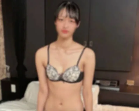 FC2PPV-4609649 身材高挑皮肤白皙
