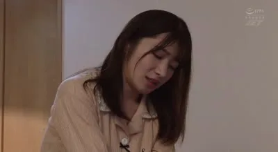 ngod-265くやしいけれど…夫のモノより大きくて…」 ～一度挿れたら消せない快感～ 近所のオラオラ男のイキリ巨根にねとられた妻 十束るう